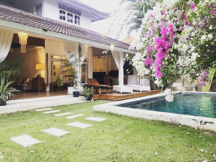 Villa Jalun Seminyak Eksteriør billede